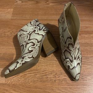 Vince camuto booties